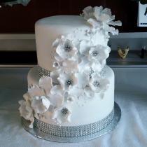 <span>Wedding</span>  Cakes